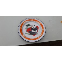 Assiette émaillée des Années 50 " Panda "