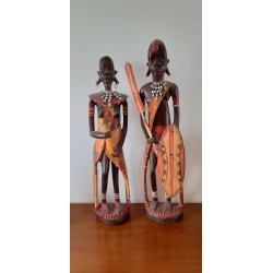 2 Sculptures Africaines , Bois et Perles .