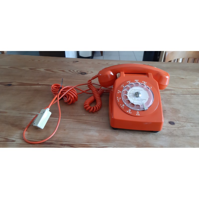 Telephone Vintage Orange