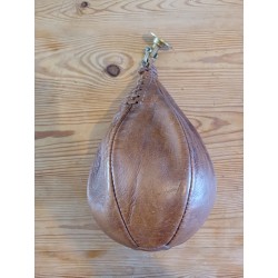 Punching Ball ancien en cuir