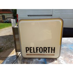 Enseigne Lumineuse Double Façe " Pelforth "
