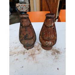 Paire de Vases en Fonte 1900 de Charleville - Mézières