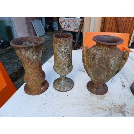 Lot de 3 Vases en Fonte 1900 de Charleville - Mézières