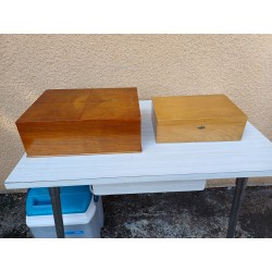 2 Boites a Coutures Noyer et Pin