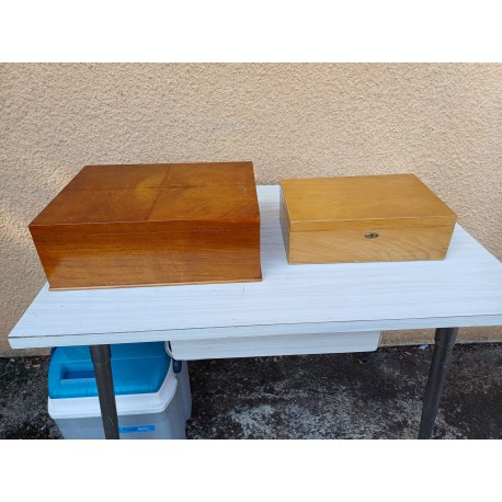 2 Boites a Coutures Noyer et Pin