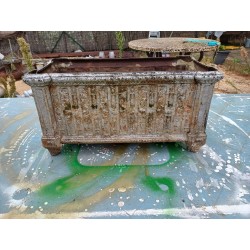 1 Jardinière en Fonte 1900 de Charleville - Mézières