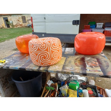 2 Poufs Vintage Gonflables en Plastic Orange