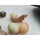 Lot d'Oeufs en Pierre dure + Chien + Grappe de Raisin