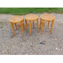 3 Tabourets Bois et Cannage