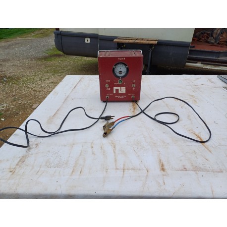 Ancien Chargeur de Batterie Type B 120 V 220 V 12v 6 v
