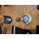 Lot Police Casquettes , Insignes Galons , etc.....