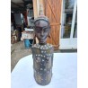 Statue Africaine Femme Bois , laiton , Perles , Coquillages