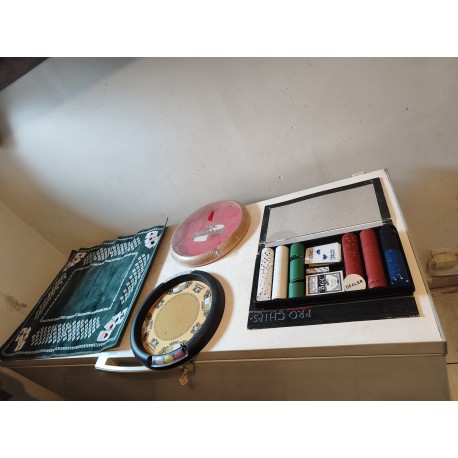 Lot de Jeux de Tapis de Cartes et Dés