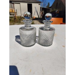 Paire de Flacons en Verre Soufflé