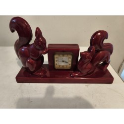 Horloge en Faience " écureuils "