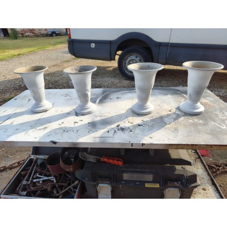 4 Vases Aluminium
