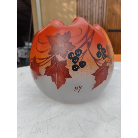 Vase Boule en Pate de Verre de Legras Ecole de Nancy