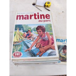 Lot de 45 Bandes Dessinées " Martine "