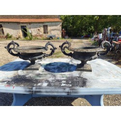 Paire de Vases en Fonte à oreilles 19 éme