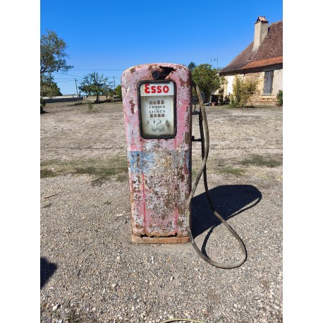 Pompe à Essence : ESSO